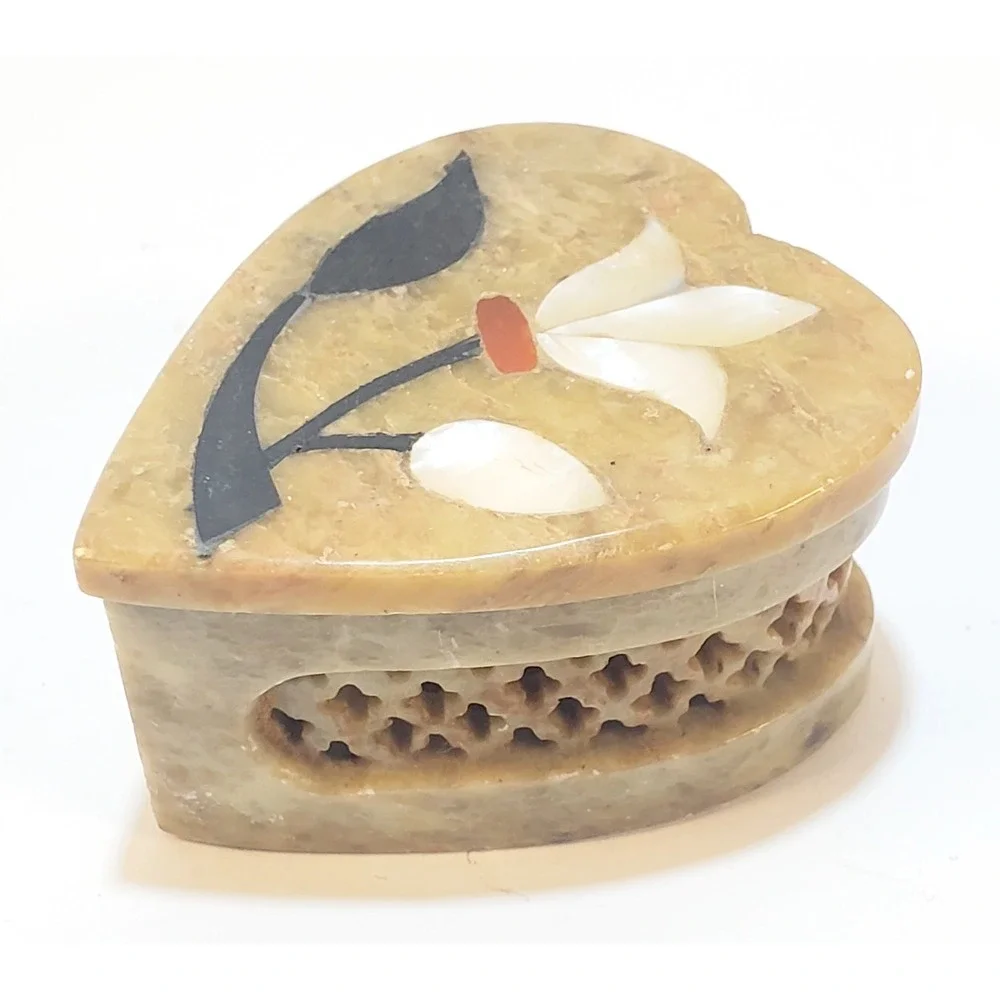 Vtg Carved Open Work Stone Heart Shaped Marble Inlay Flower Trinket Jewelry Box